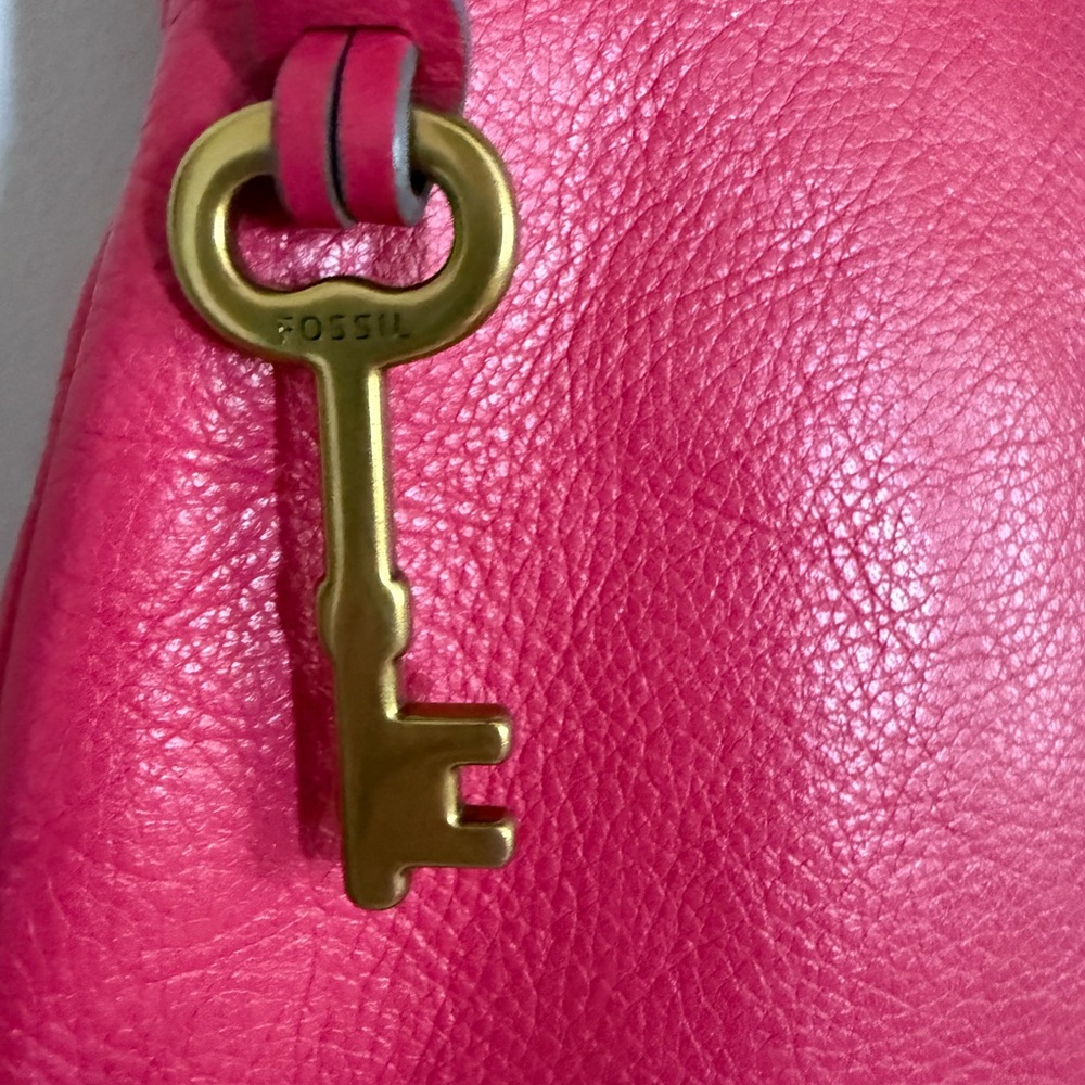 Fossil Fuchsia Pebbled Leather Handbag with Gold Key Charm
